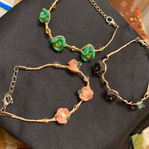 Hemp string porcelain roses bracelets.